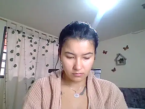 Miiia a online show from 25, 4, 2026