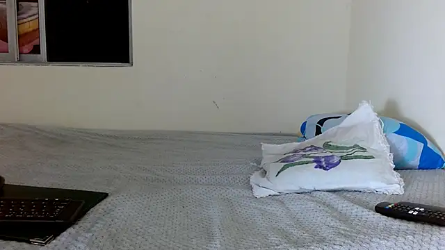 valkahot20 online show from 25, 4, 2026