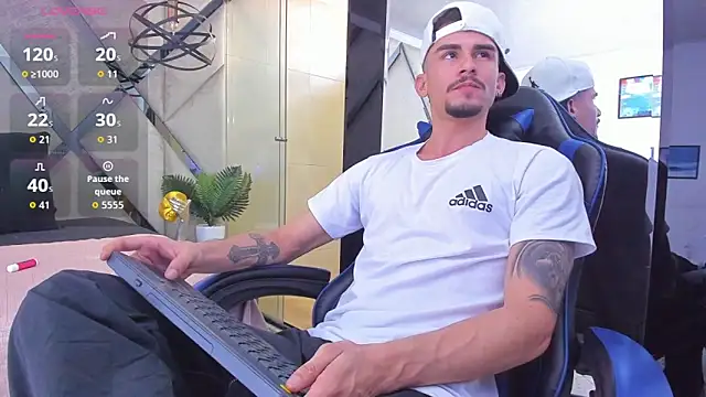 SharonTygaX online show from 22, 4, 2026