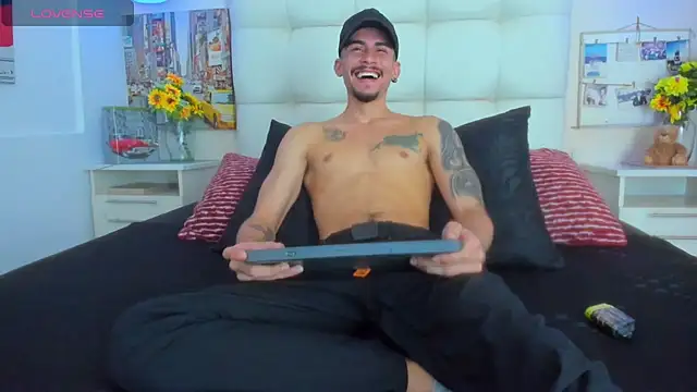 SharonTygaX online show from 26, 4, 2026