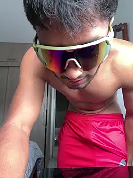 Snapshot of hardbody_19 chatting on 8, 3, 2026 hardbody 19 online show from 8, 3, 2026