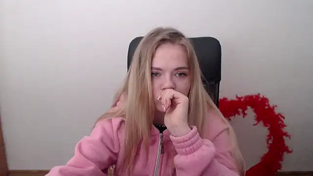 FoxiLana online show from 18, 2, 2026