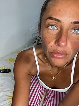 ScarlettGold  online show from 28, 4, 2026