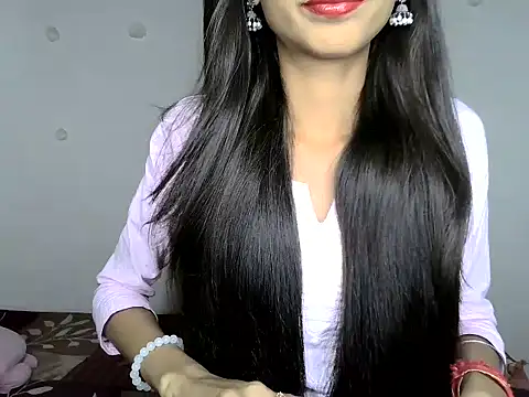 Snapshot of SIKSHA_SINGH chatting on 17, 5, 2026 SIKSHA SINGH online show from 17, 5, 2026