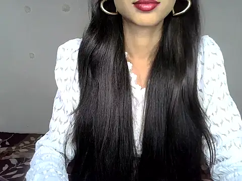 Snapshot of SIKSHA_SINGH chatting on 18, 5, 2026 SIKSHA SINGH online show from 18, 5, 2026