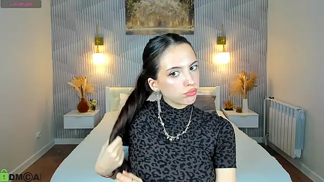 elise robbie online show from 10, 3, 2026