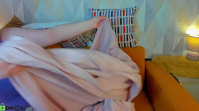 MoonlitAdele online show from 28, 4, 2026