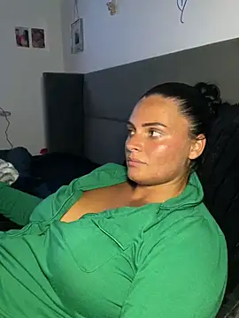 Snapshot of Destinylovex chatting on 9, 5, 2026 Destinylovex online show from 9, 5, 2026