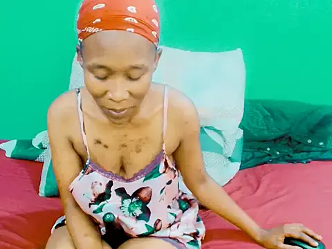 QueenYc online show from 23, 2, 2026