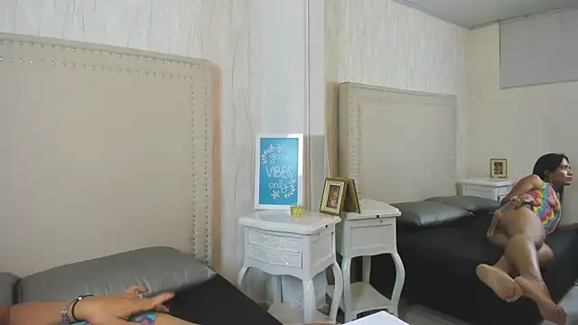 FernandaAvilax online show from 21, 4, 2026