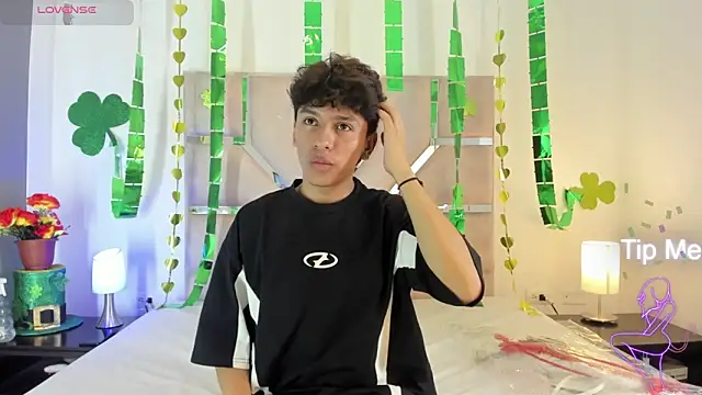 Snapshot of Angel_Lux chatting on 9, 3, 2026 Angel Lux online show from 9, 3, 2026