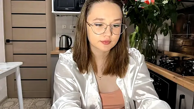 AinaSmith online show from 10, 3, 2026