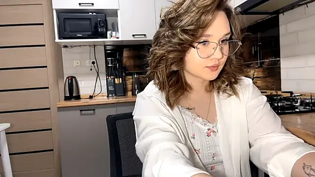 AinaSmith online show from 12, 3, 2026