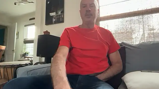Guy  Grey online show from 22, 4, 2026