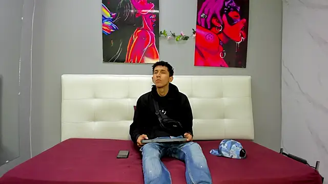 ahsly78Bryan online show from 27, 7, 2026