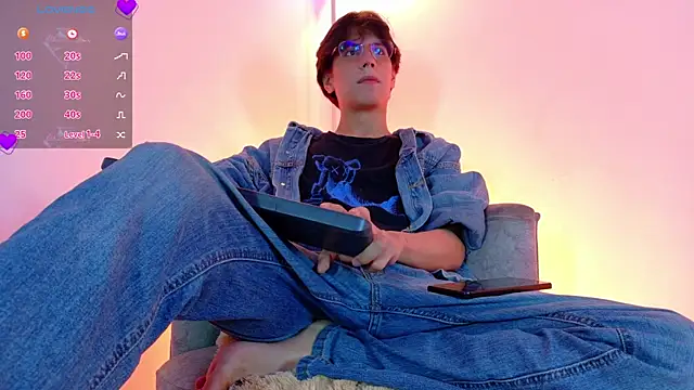 lui x dust online show from 28, 3, 2026