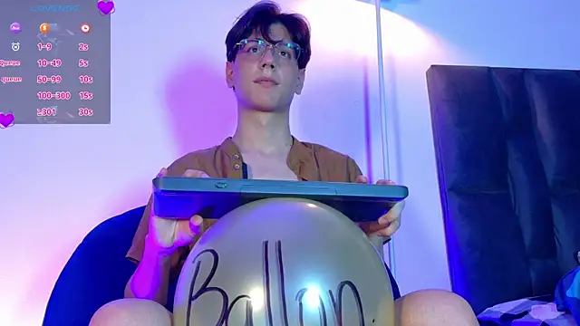 lui x dust online show from 26, 4, 2026