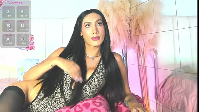VelvetEstefa online show from 11, 5, 2026