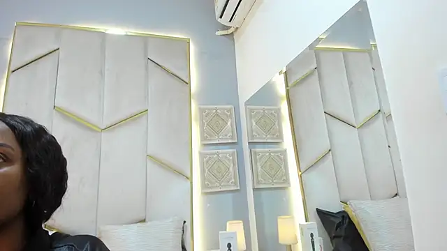 KarinaaCoxx online show from 22, 4, 2026