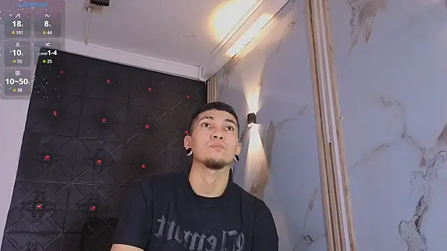 Logan and Reachel online show from 22, 4, 2026