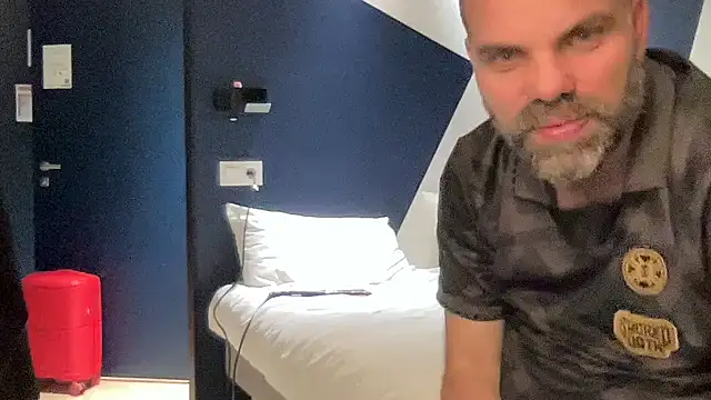 Snapshot of bastet-spx chatting on 7, 3, 2026 bastet-spx online show from 7, 3, 2026