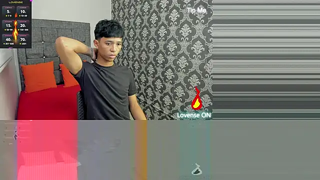 Snapshot of Little_Twink19x chatting on 10, 6, 2026 Little Twink19x online show from 10, 6, 2026