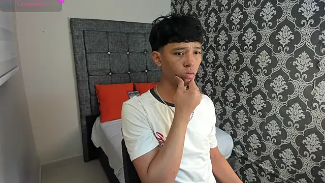Little Twink19x online show from 10, 7, 2026