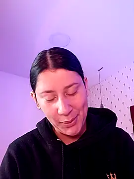 LunaDamasco online show from 22, 4, 2026