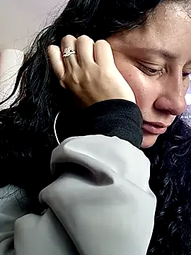 LunaDamasco online show from 23, 4, 2026