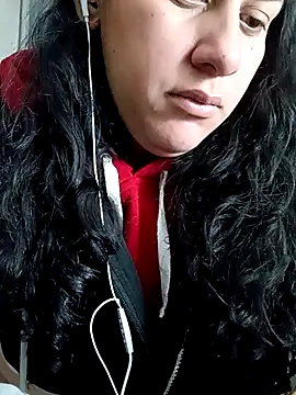 LunaDamasco online show from 25, 4, 2026