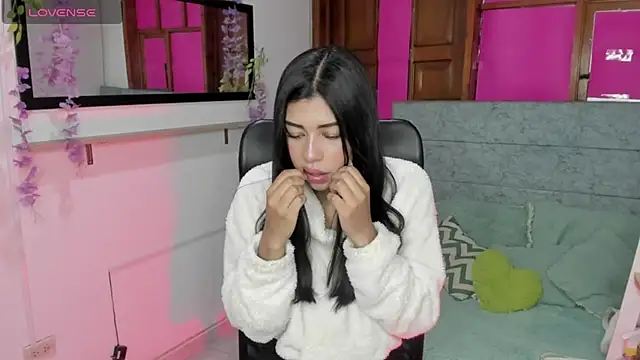 Snapshot of Aysha_winxs chatting on 3, 6, 2026 Aysha winxs online show from 3, 6, 2026