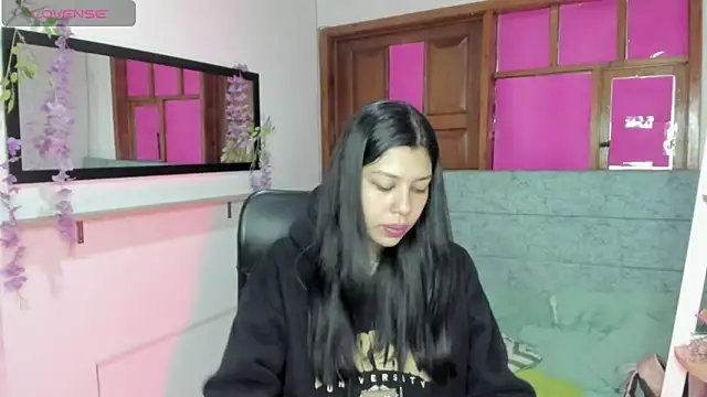 Snapshot of Aysha_winxs chatting on 4, 6, 2026 Aysha winxs online show from 4, 6, 2026