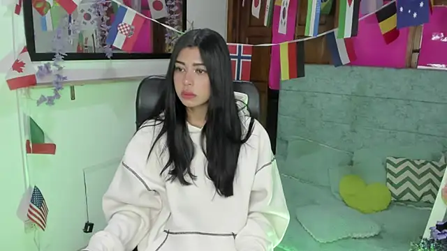 Aysha winxs online show from 5, 7, 2026