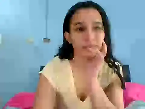 Snapshot of scarlettscottx_ chatting on 2, 5, 2026 scarlettscottx online show from 2, 5, 2026
