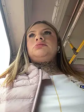 Eliee Roth online show from 4, 3, 2026