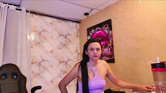 QueenSallyDesire online show from 24, 4, 2026