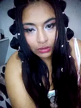 Snapshot of Crazy_grone chatting on 3, 5, 2026 Crazy grone online show from 3, 5, 2026