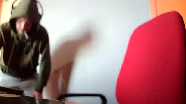 truble78 online show from 4, 3, 2026