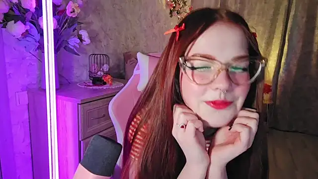 EllaHughess online show from 8, 3, 2026