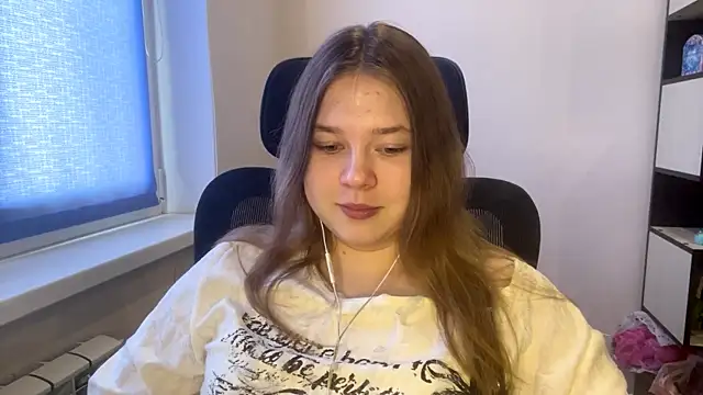 TomikoPfau online show from 29, 3, 2026