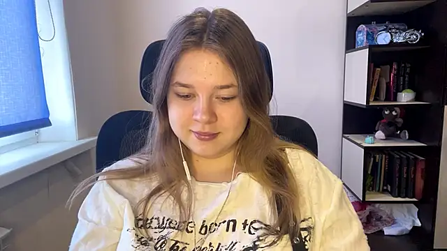 TomikoPfau online show from 1, 4, 2026