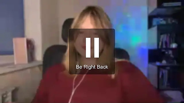 TomikoPfau online show from 19, 4, 2026