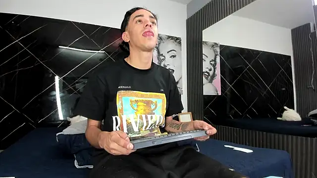 Mick-lollipop online show from 24, 7, 2026