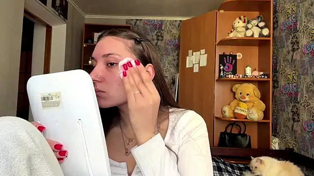 poly princess online show from 22, 4, 2026