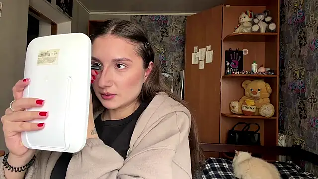 poly princess online show from 27, 4, 2026