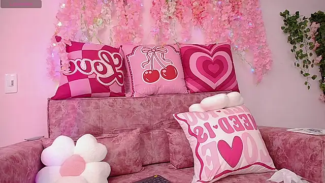 Baby  Velvet online show from 8, 3, 2026