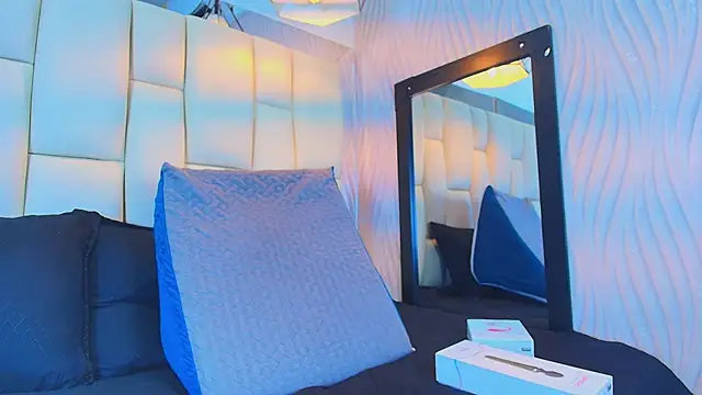 Lana Sliim online show from 23, 4, 2026