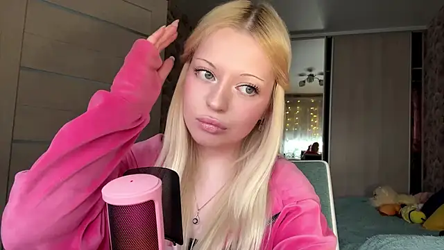 JeneeBIanks online show from 6, 3, 2026