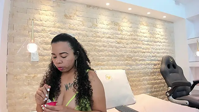 aitana cole online show from 9, 3, 2026