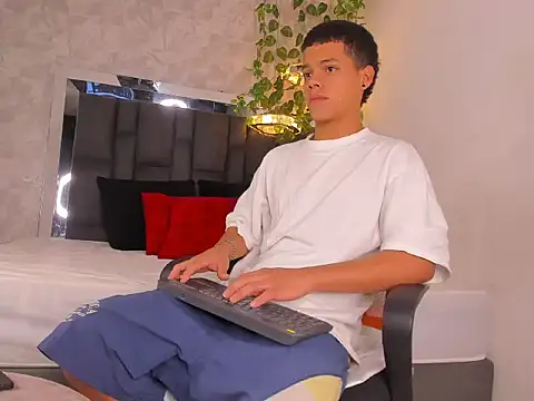 PATRIICKMILLER online show from 3, 3, 2026